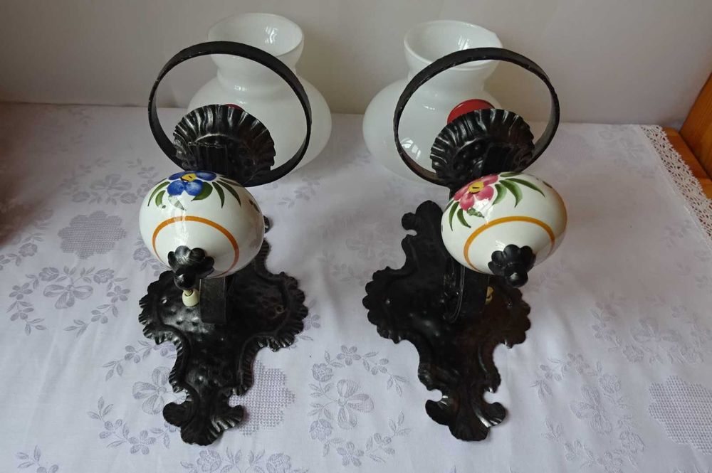 Два вентидж стенни лампи (аплици) от ковано желязо