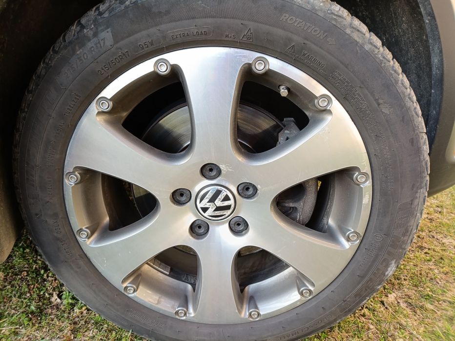 Джанти и гуми за VW Touran cross