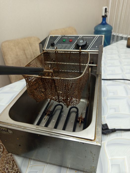 Фритюрница 6литр состояние хорошее