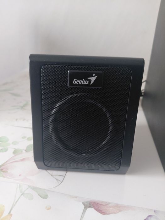 Vând Subwoofer Genius