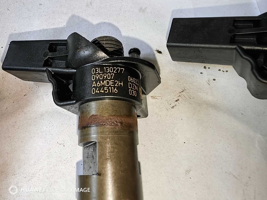 Дюзи за VW AUDI SEAT Skoda 2.0TDI 03L 130 277