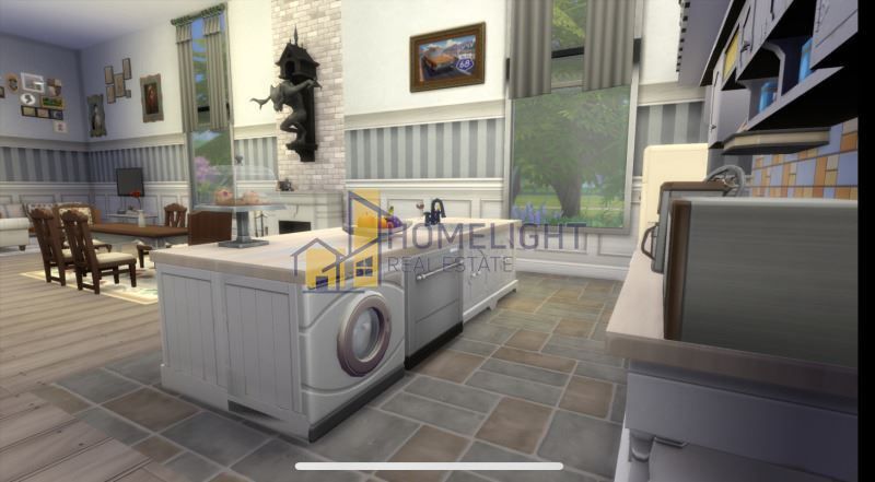 Тристаен апартамент в кв. Център