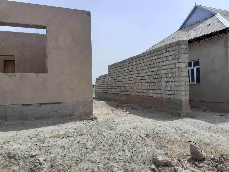 Курилиши тугалланмаган ховли сотилади Термиз Тумани Намуна центркамаз