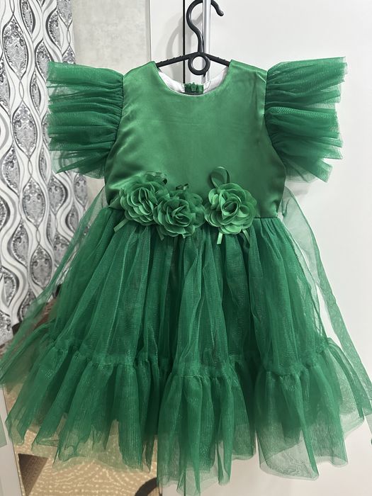 продам платье детские