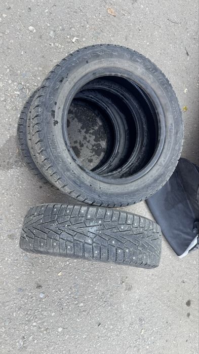 Продам зимные покрышки