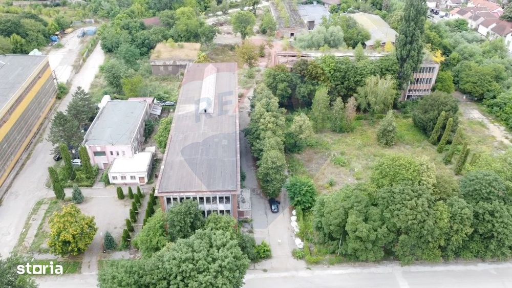 Patrimoniu Industrial, teren si clădiri, lângă Castelul Corvinilor