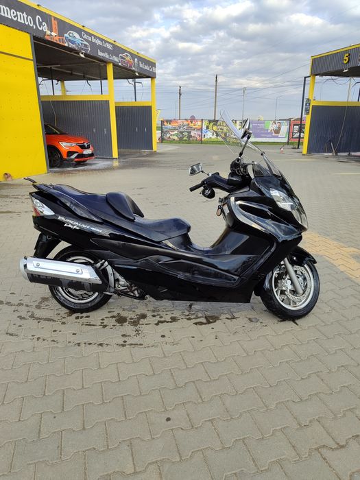 Vând Maxi Scuter Suzuki Burgman 400