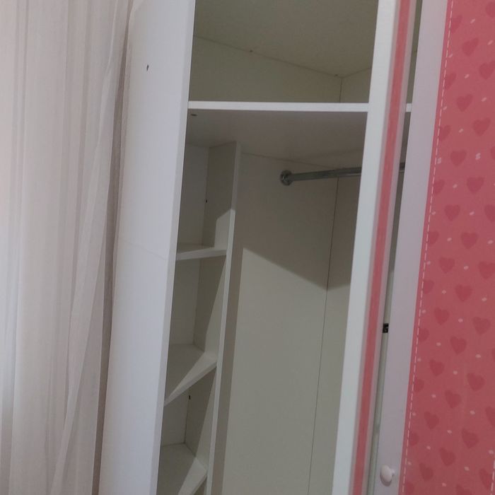 Угловой шкаф и пенал