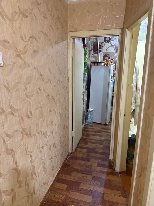 Чиланзар 24 й квартал продаю Двухкомнатную  2х комнатную