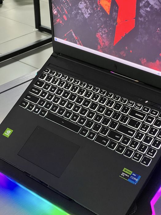 Топовый Acer Shadow | QHD дисплей | i7-14gen