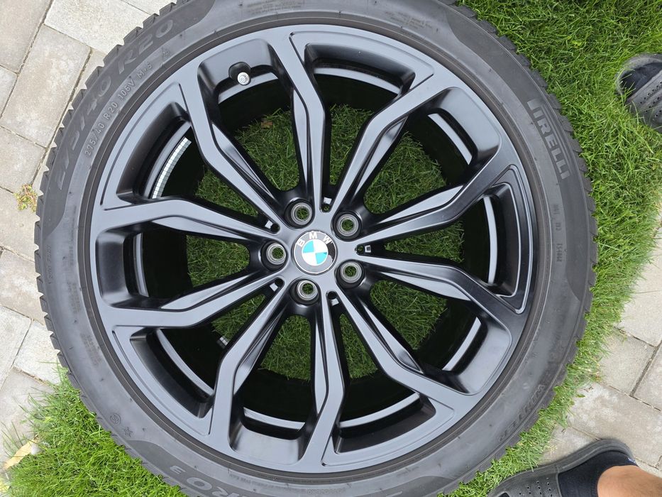 Jante originale BMW R 20 echipate cu cauciucuri de iarna