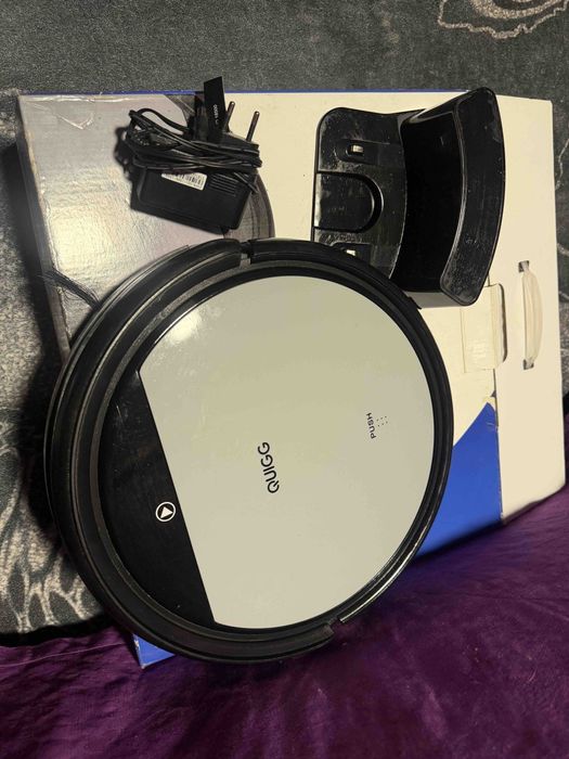 Две робот прахосмукачки