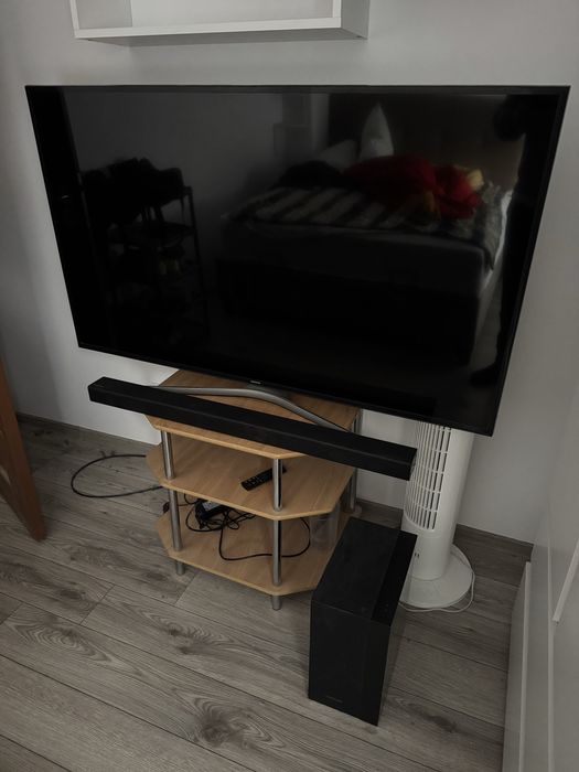 Tv samsung 139cm (55inch) + Soundbar + Banda LED