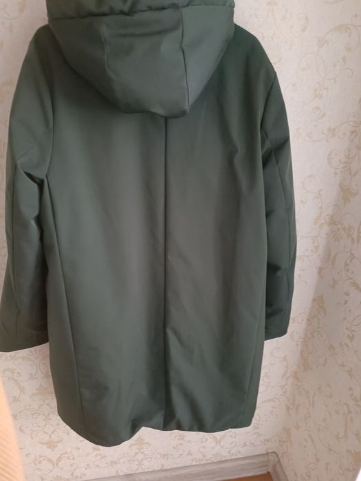 Осенняя куртка до колен