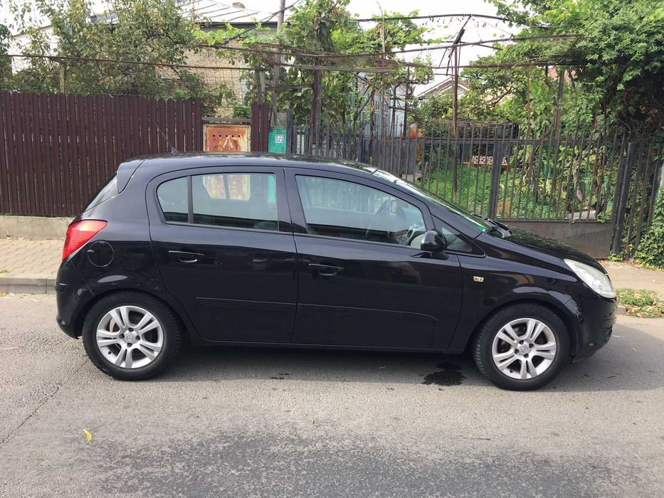 Proprietar opel  corsa d 1.2 benzina