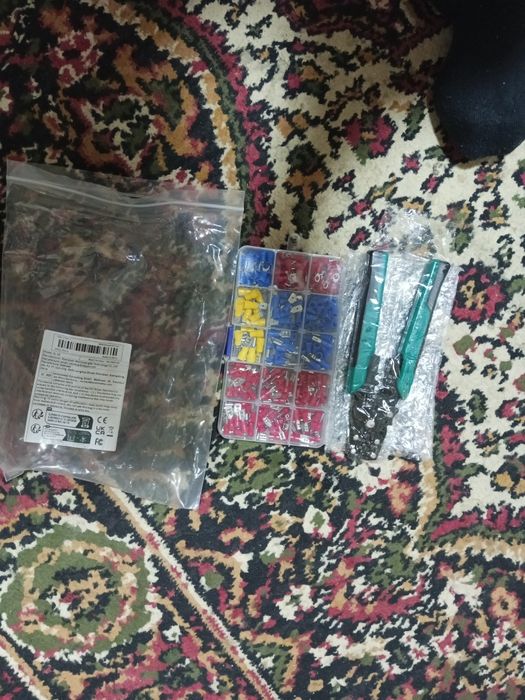 обжимным плоски клеммами