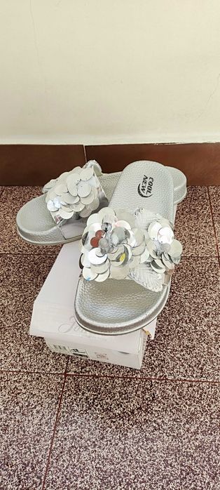 Чехли удобни , джапанки