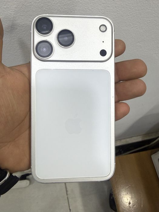 Iphone 11 17 pro korpusda