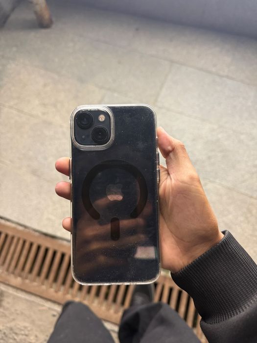 Продам айфон 13 256гб