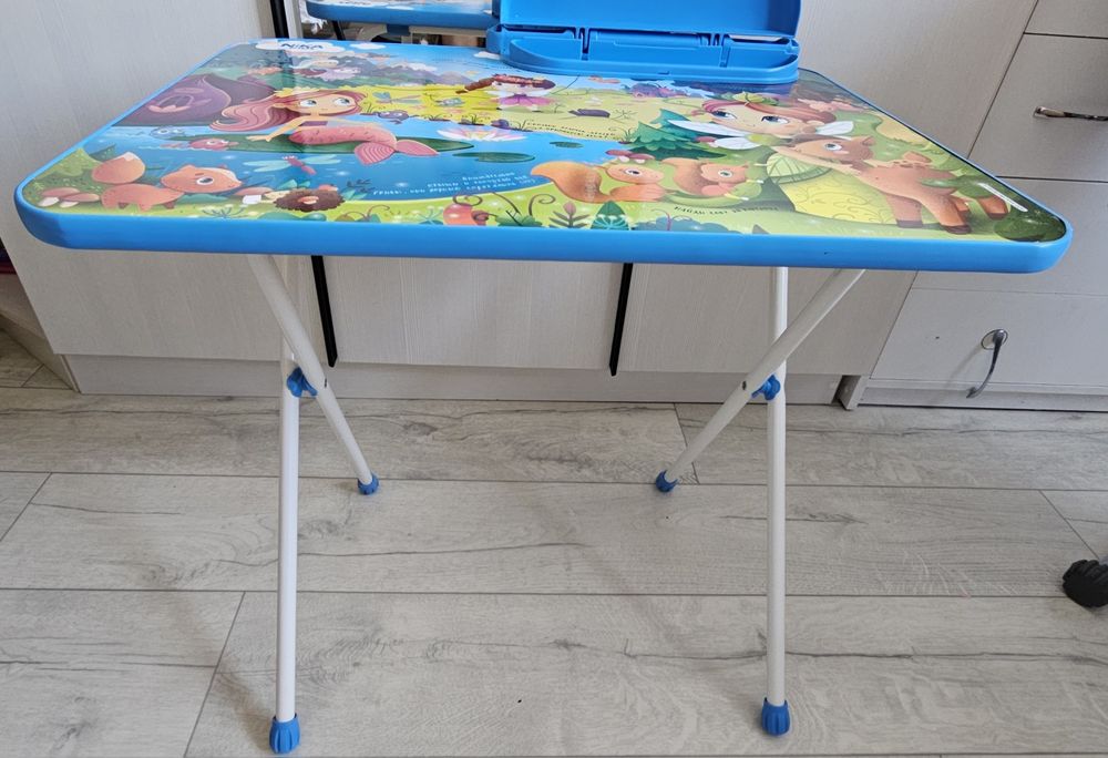 Продам новый детский столик
