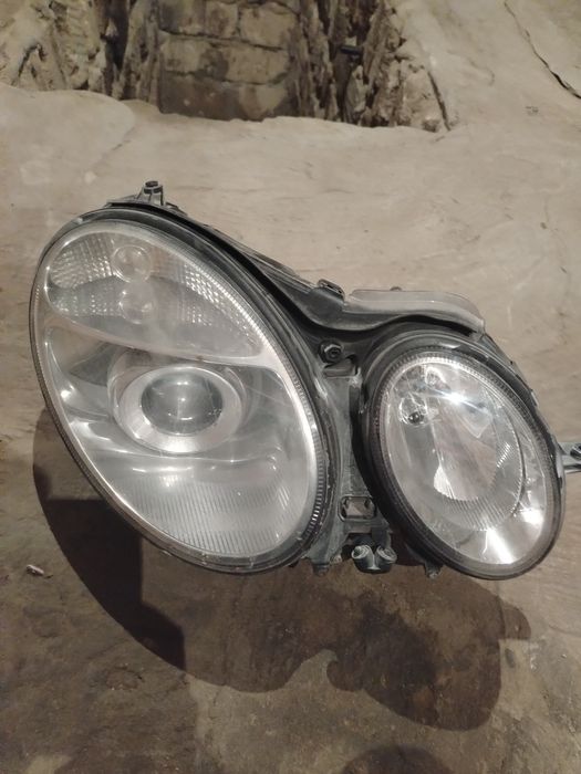 Мерседес 211 фар