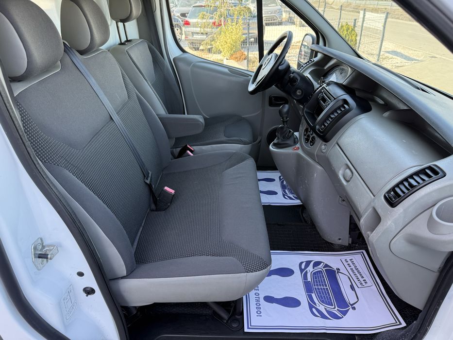 Opel Vivaro 2.0 CDTi 114к.с 2010г. / CLIMA / EURO 5