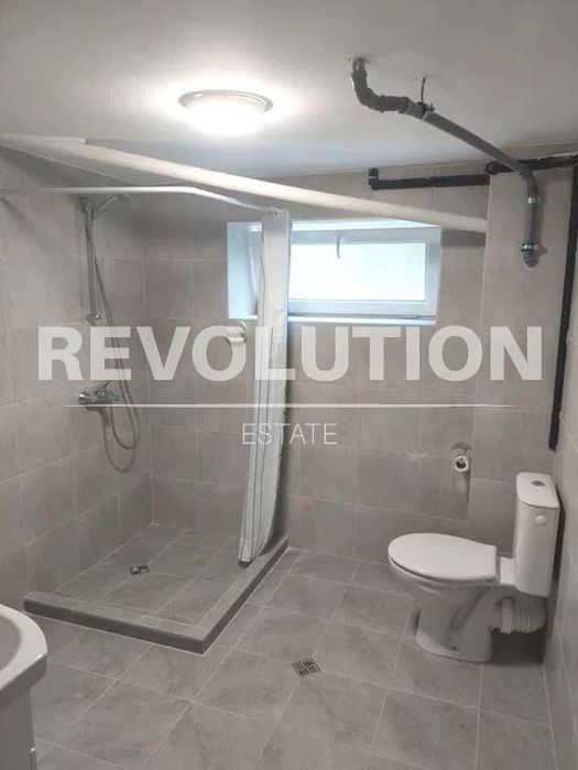 Дава се под наем Двустаен апартамент в Варна, Левски - 40 кв.м за 300 € - Снимка #4