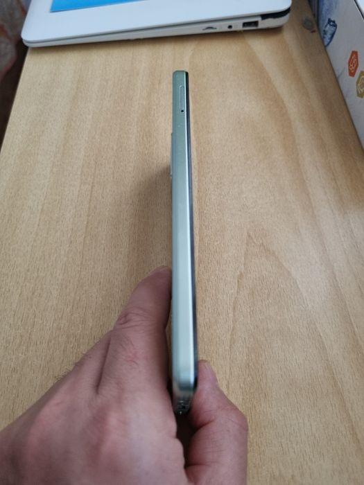 Motorola G54 5G (128gb rom 4+4 gb ram)