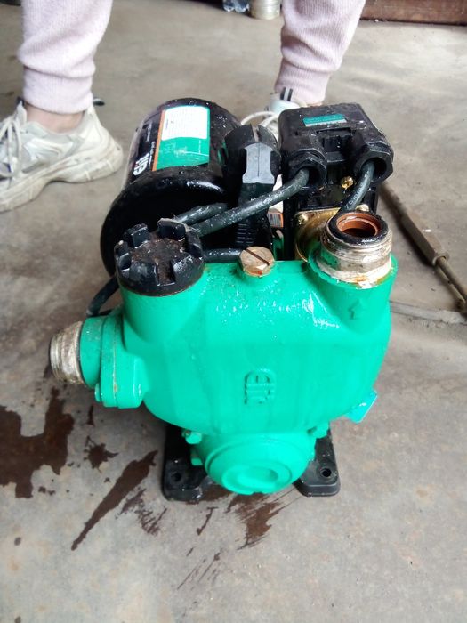 Насос новый водяной
