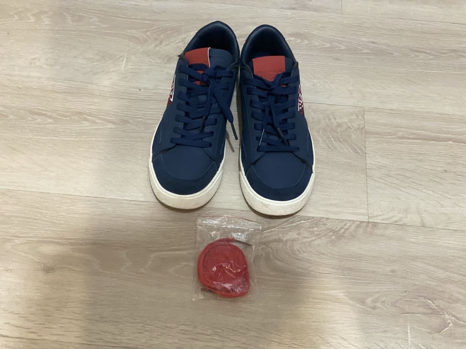 GUESS low-top cupsole sneakers