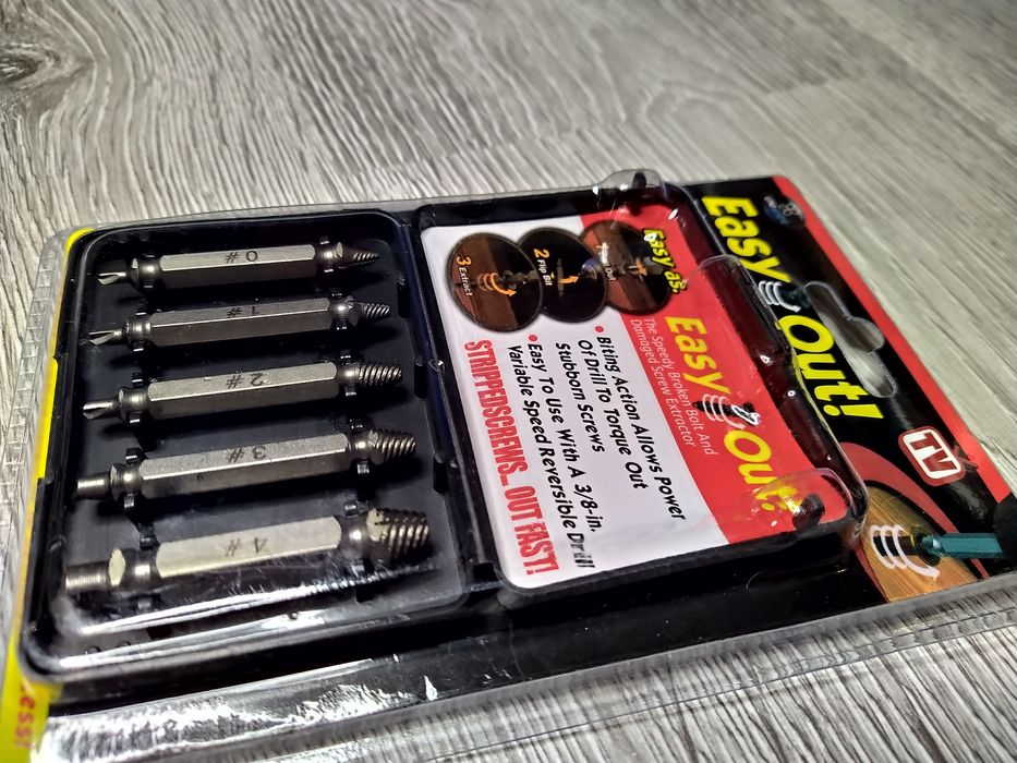 Set 5 capete extractoare pentru suruburi Speed Out, NOU!