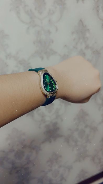 Komplekt va adelni soatlar