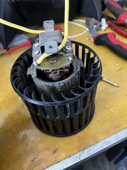 Моторчик вентилятора печки  ваз 2114