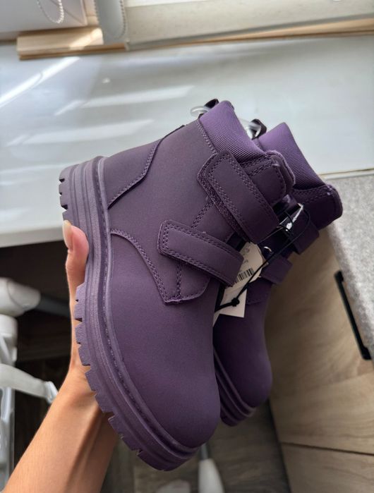 Удобные ботинки для девочек Jook