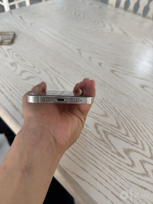 Iphone 12 pro sotiladi holati yaxshi