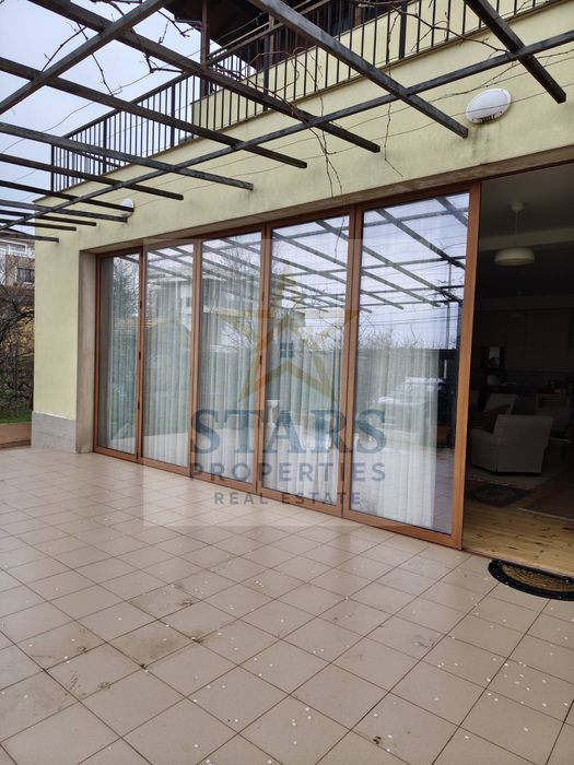 Продажба Къща гр. Варна - м-т Зеленика 850m²