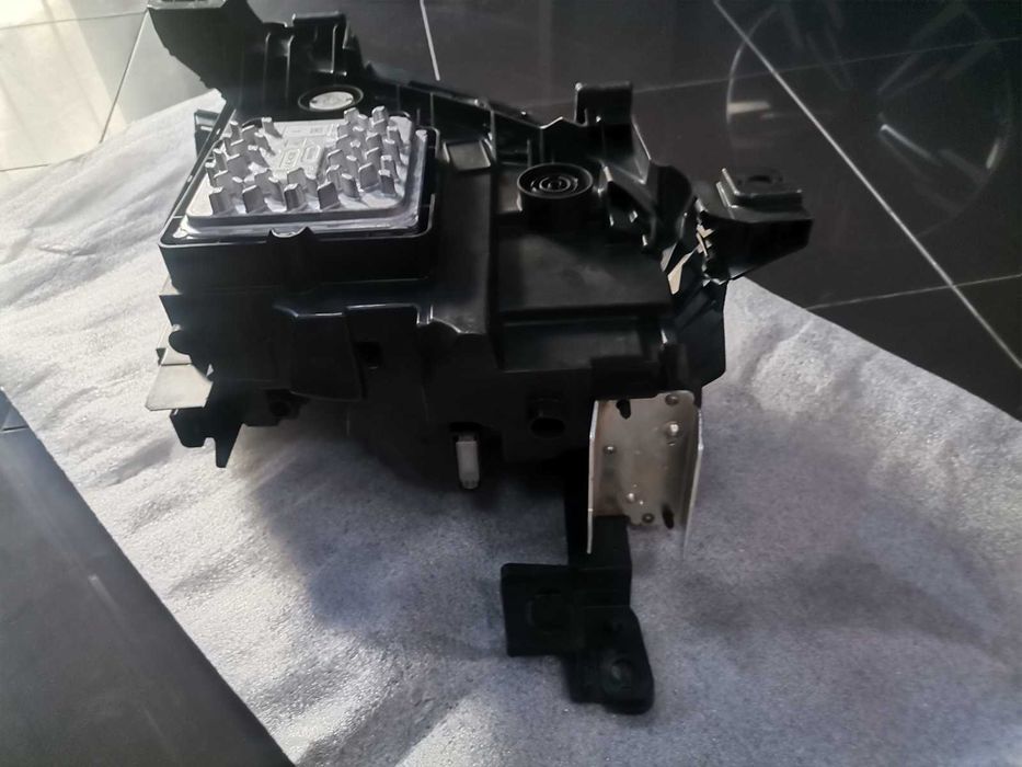 Фар Ляв Десен Opel Mokka II B LUX LED MATRIX 9834/016880/016680