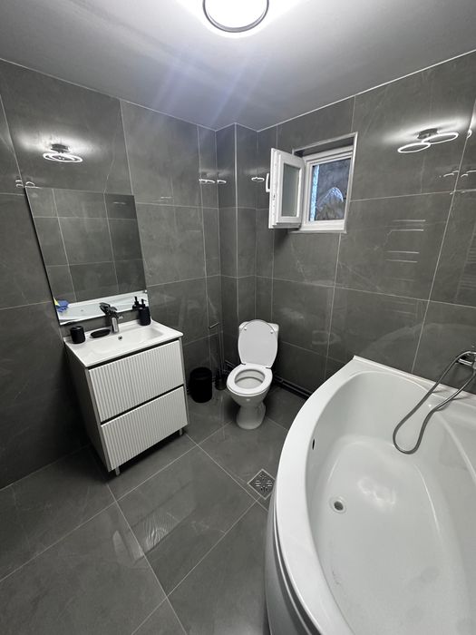 Apartament de inchiriat cu 3 camere