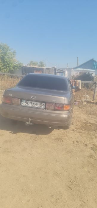Автомобиль Toyota