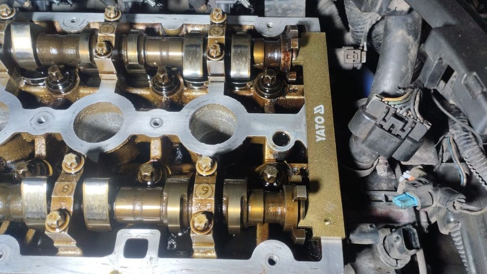 Фиксатор распредвалов