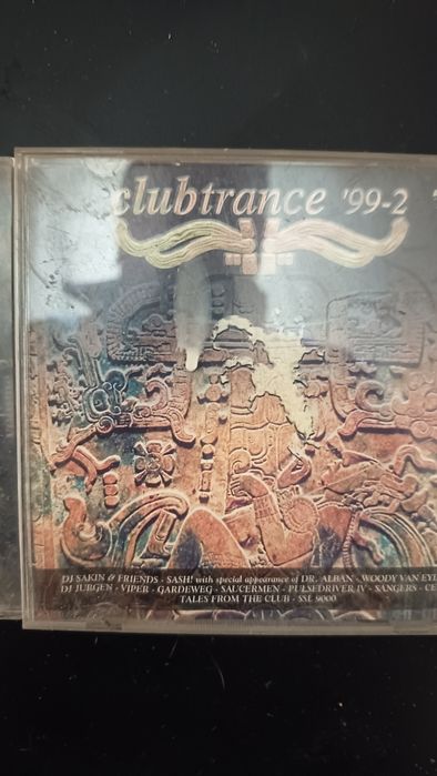 Продавам CD дискове от края на 90 те г