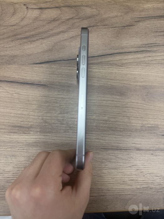 IPhone 15 pro max natural titan