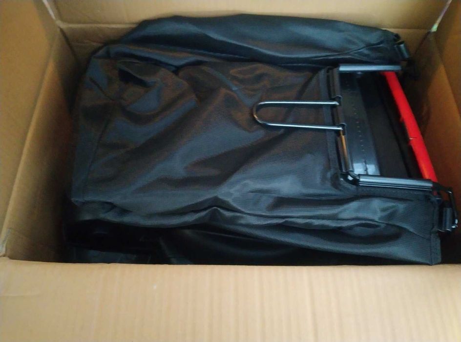 Електрическа косачка за трева E 300 1000 W, 300 mm 28 l. кош