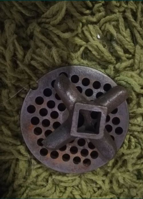 Masina de tocat manuala