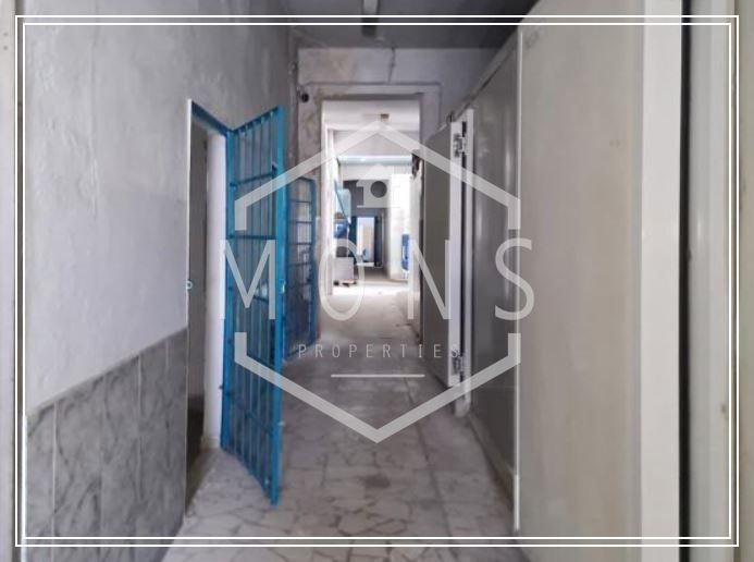 Пром. помещение в Велико Търново-Чолаковци площ 1100 цена 599000