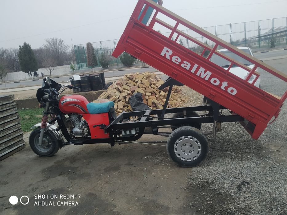 Real moto sotiladi
