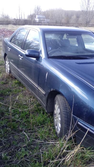 Мерцедес Е-класа Е200 2.0 см3 163к.с