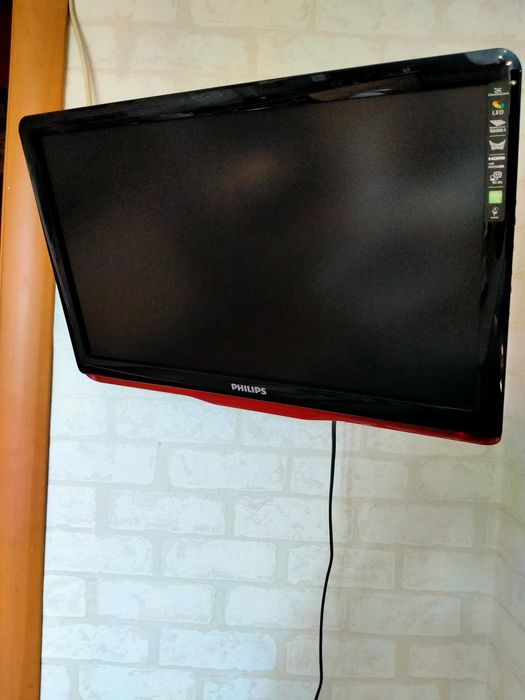 Продам телевизор "Philips"