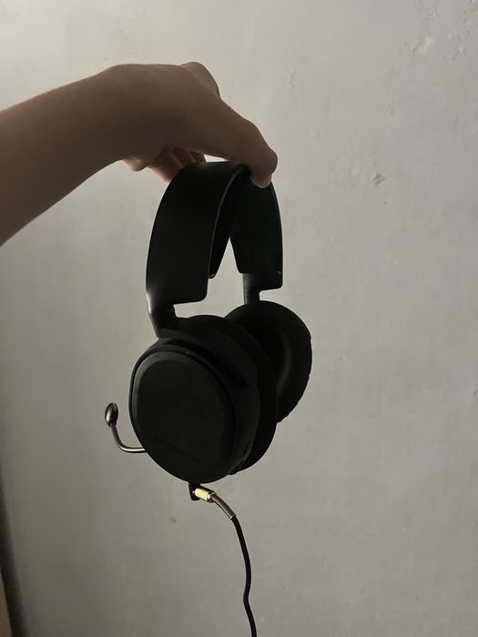 Игровые наушники steelseries arctis 5