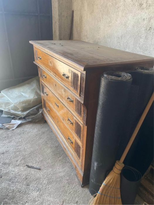 Старинен масивен скрин – изключително запазен